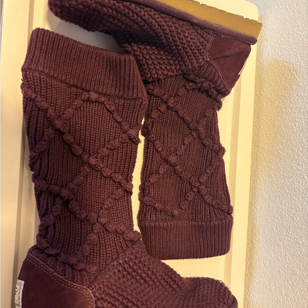 UGG Knit Boots women’s size 6